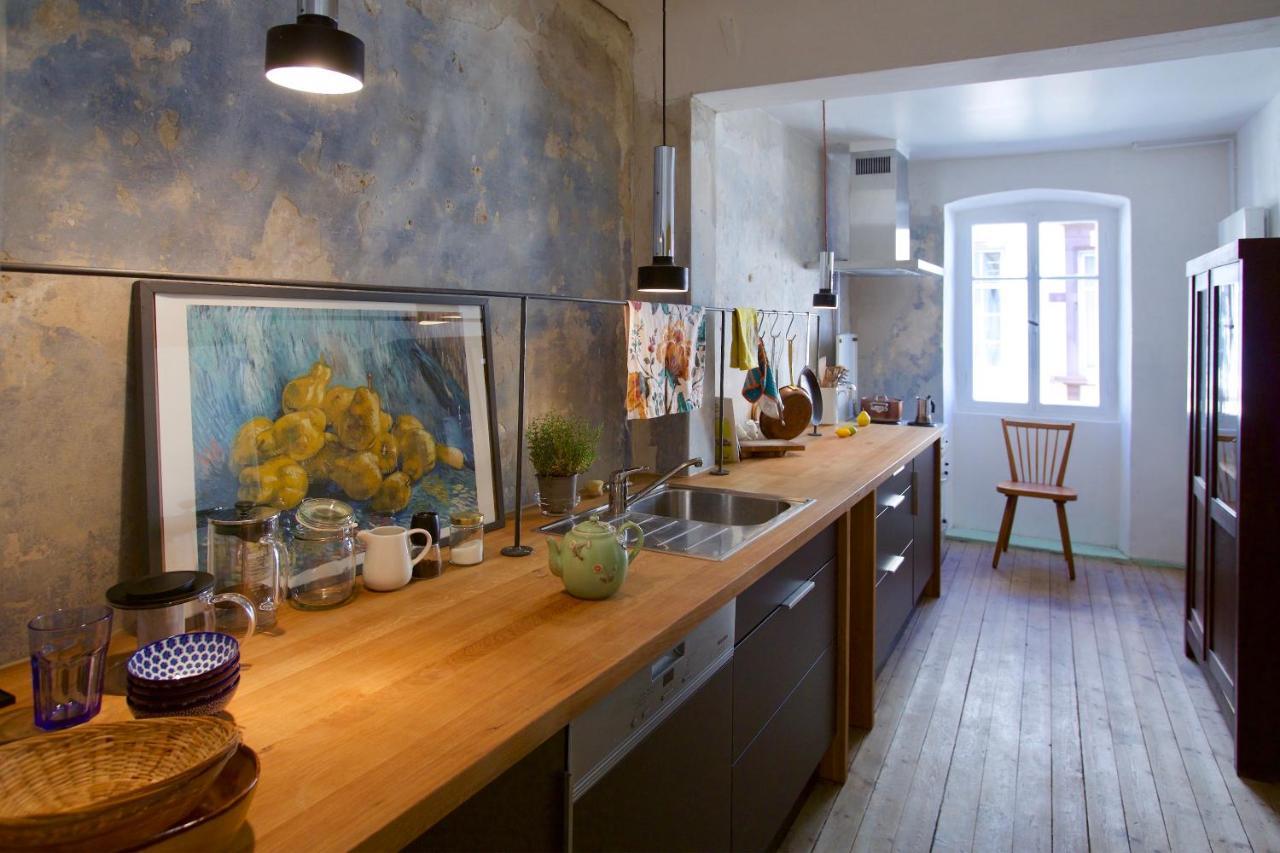 Boutique-Ferienwohnung Im Alten Weinhaus Moser Grunstadt Luaran gambar