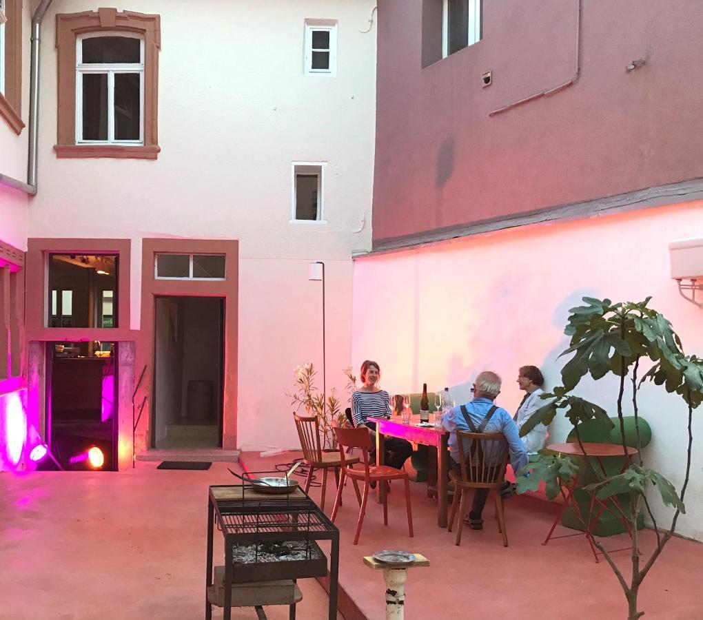 Boutique-Ferienwohnung Im Alten Weinhaus Moser Grunstadt Luaran gambar